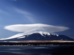 Altocumulus lenticularis