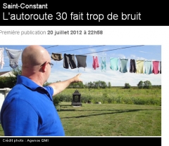 GENS QUI POINTENT DES CHOSES