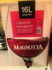 Magnotta, ça doit pas être très équilibré comme vin....