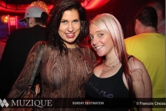 Bon, c'est le nouveau trend vestimentaire s'habiller en bois franc?