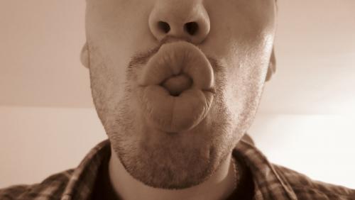 post-2-076118900 1334878996_thumb.jpg