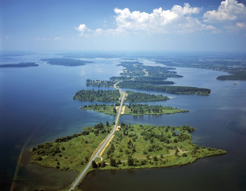 longsaultparkway islands.jpg